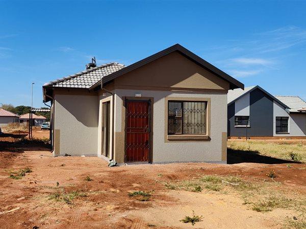 2 Bedroom Property for Sale in Bergsig Western Cape